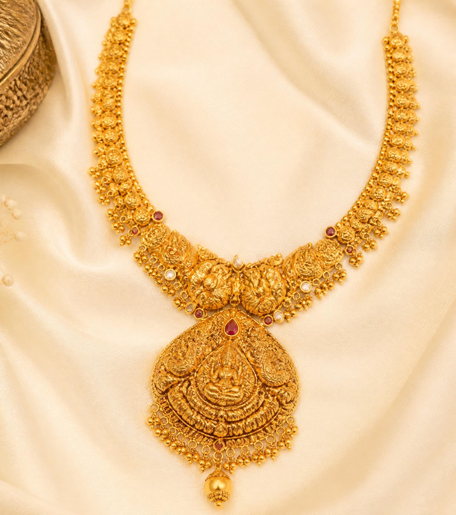 Handcrafted 22K gold necklace